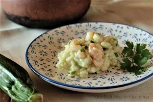 risotto zucchine e gamberetti in pentola a pressione
