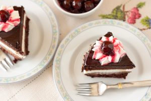 Torta foresta nera ricetta senza uova deliziosa