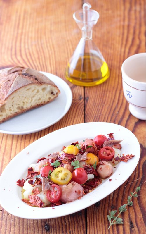 insalata di baccalà con lampascioni e peperoni cruschi